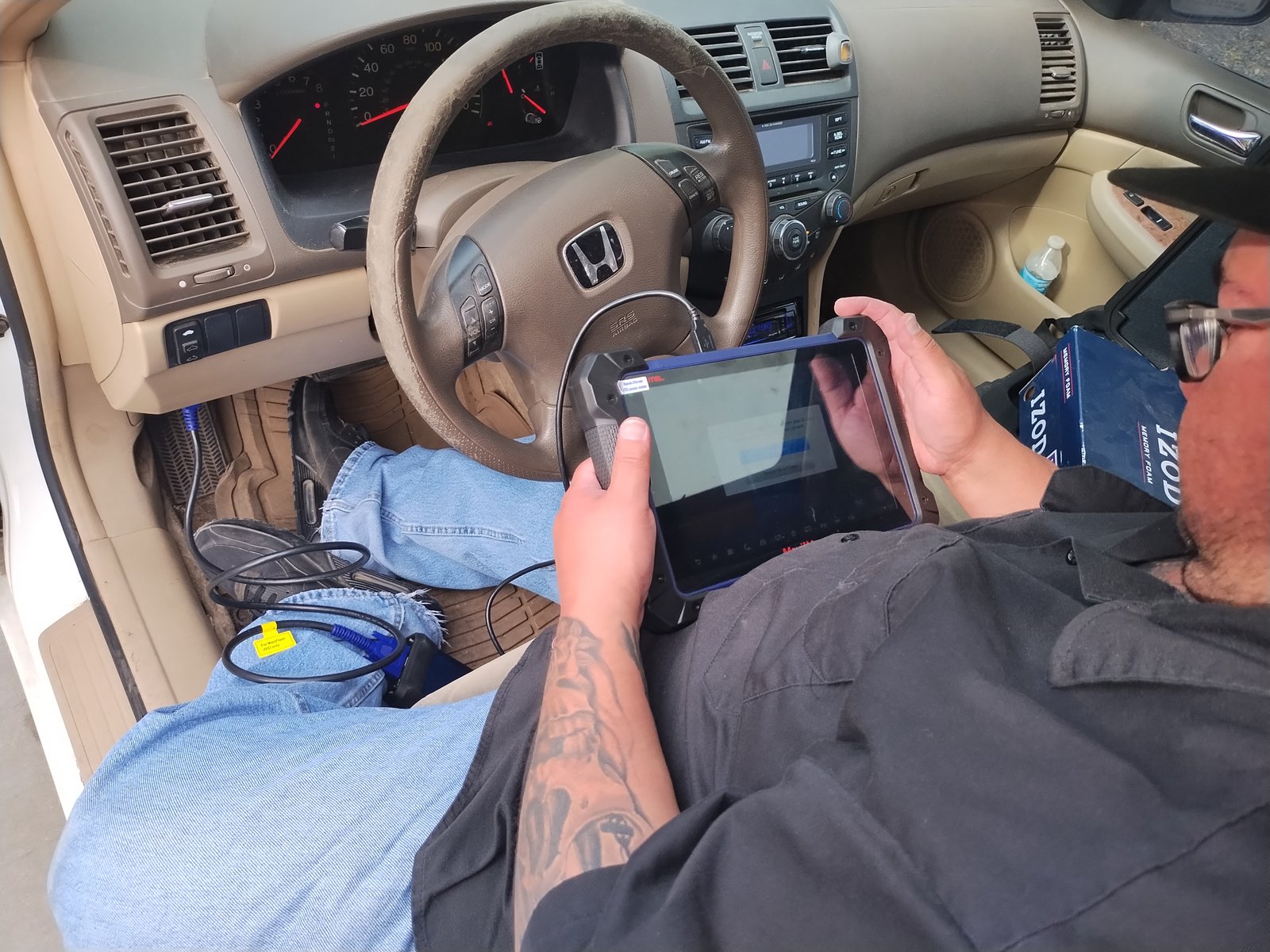 Automotive locksmith Albuquerque — car key programming