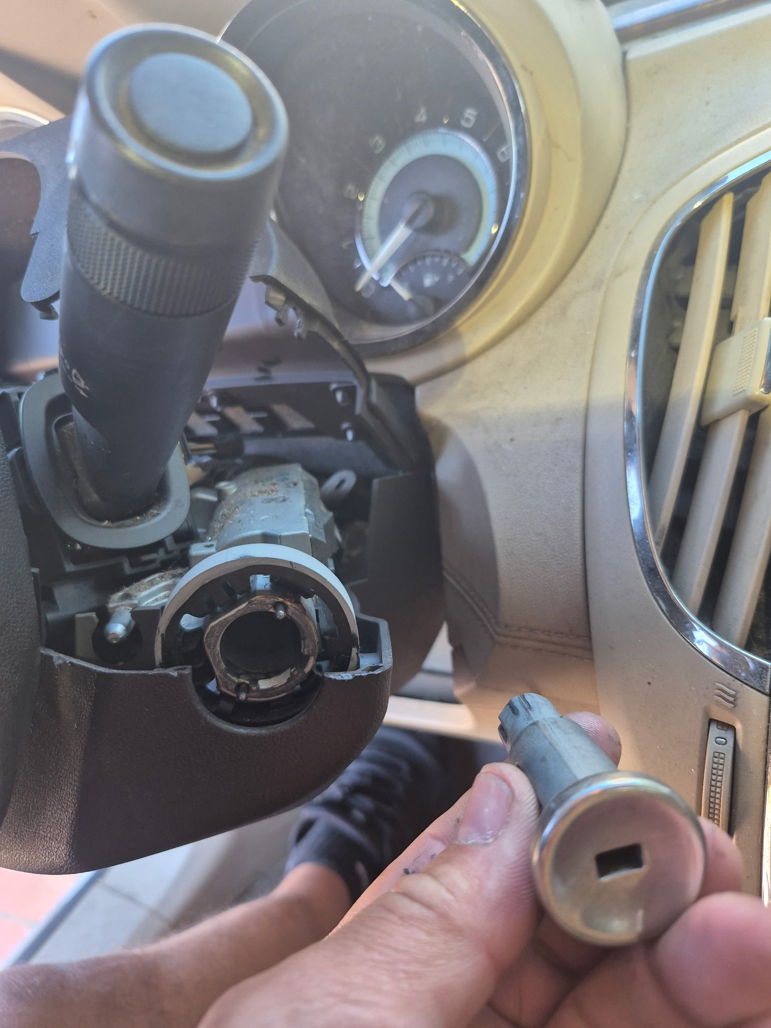 Nissan key fob replacement and duplicate Albuquerque