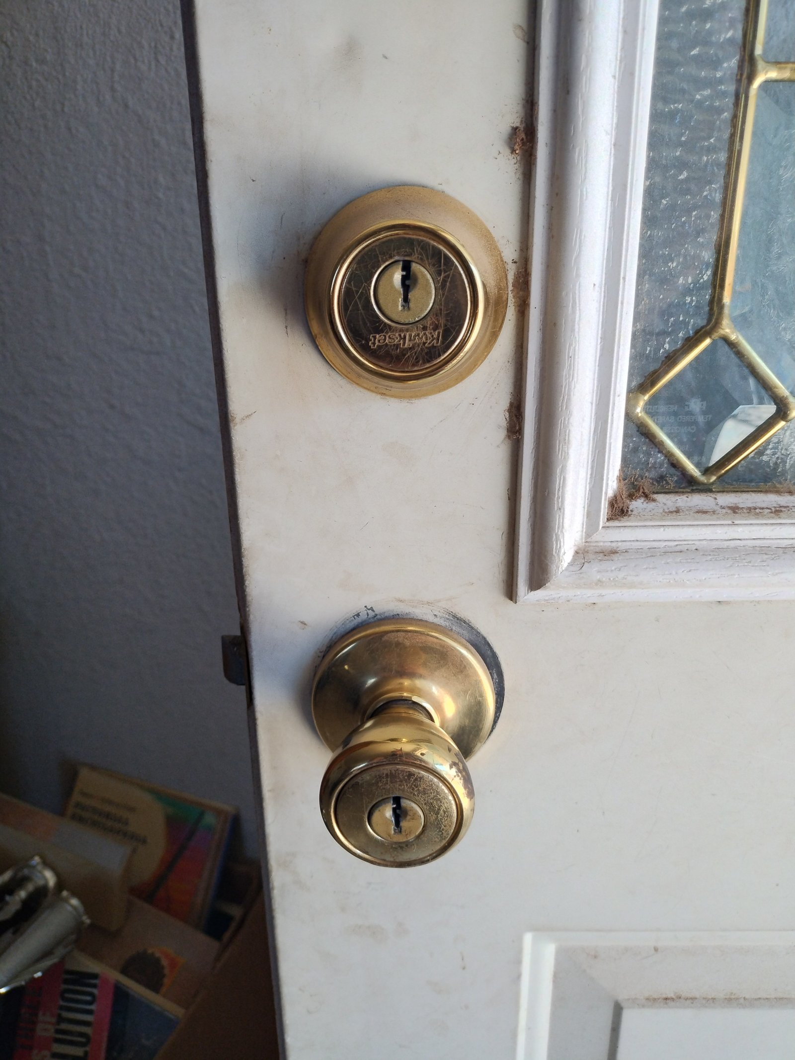 Kwikset deadbolt and knob set installed in Albuquerque