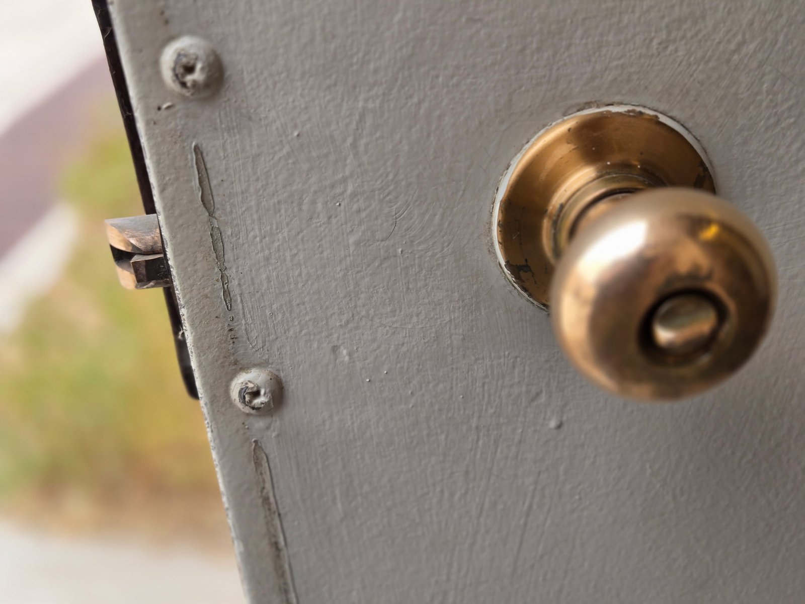 Deadbolt on a wooden residential door in Albuquerque